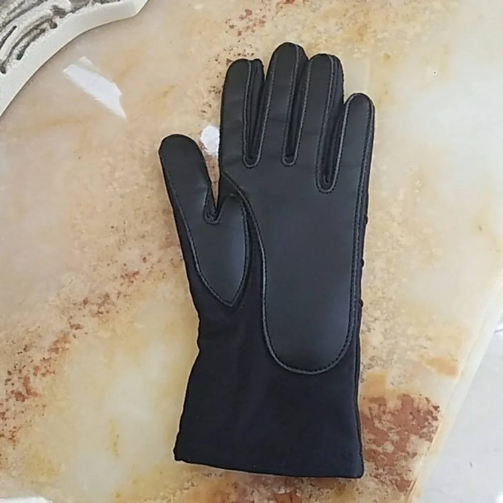 One piece Glove Black flannel inside size M left